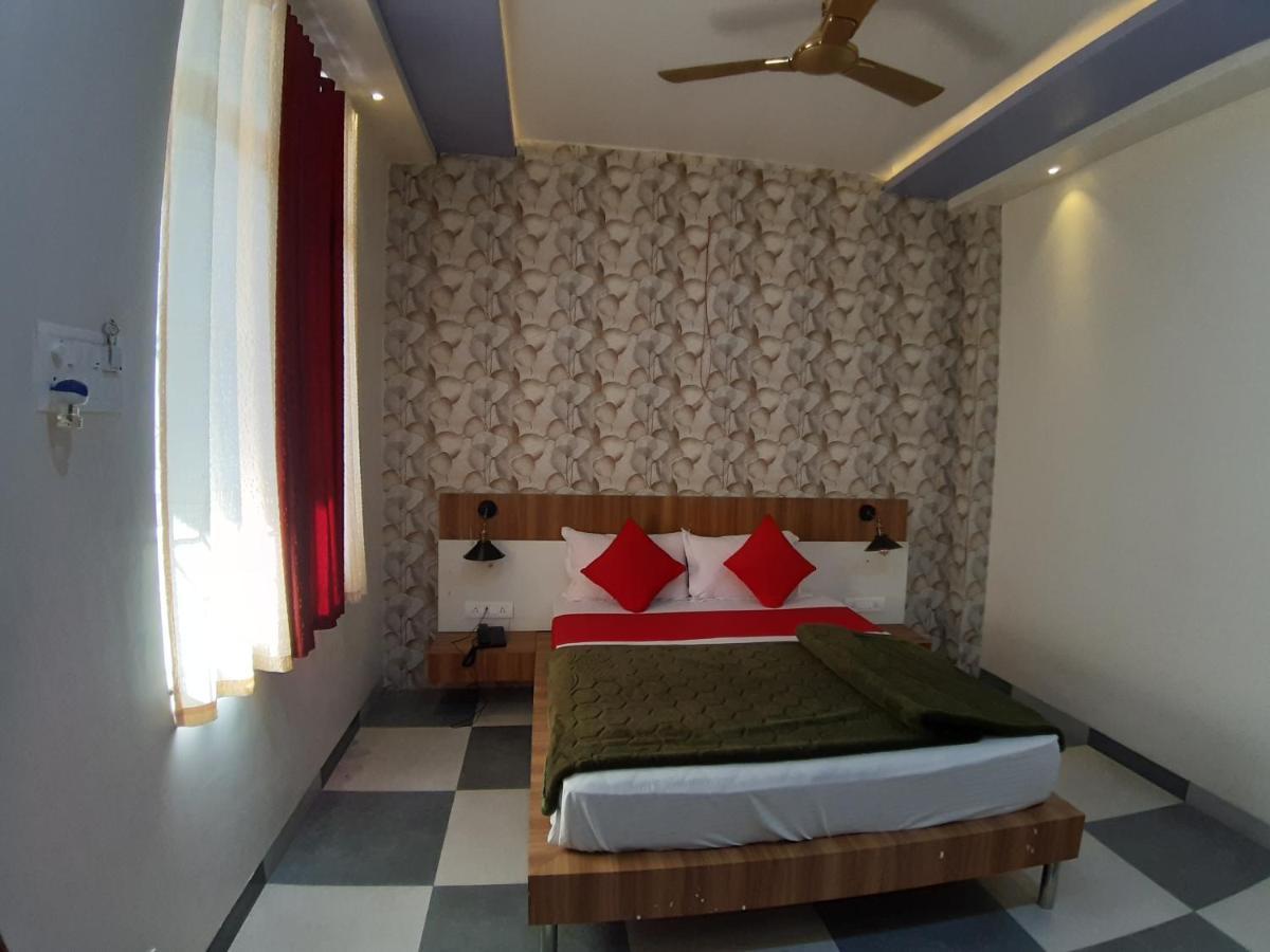 Hotel Great Annapurna Khuldabad Екстер'єр фото